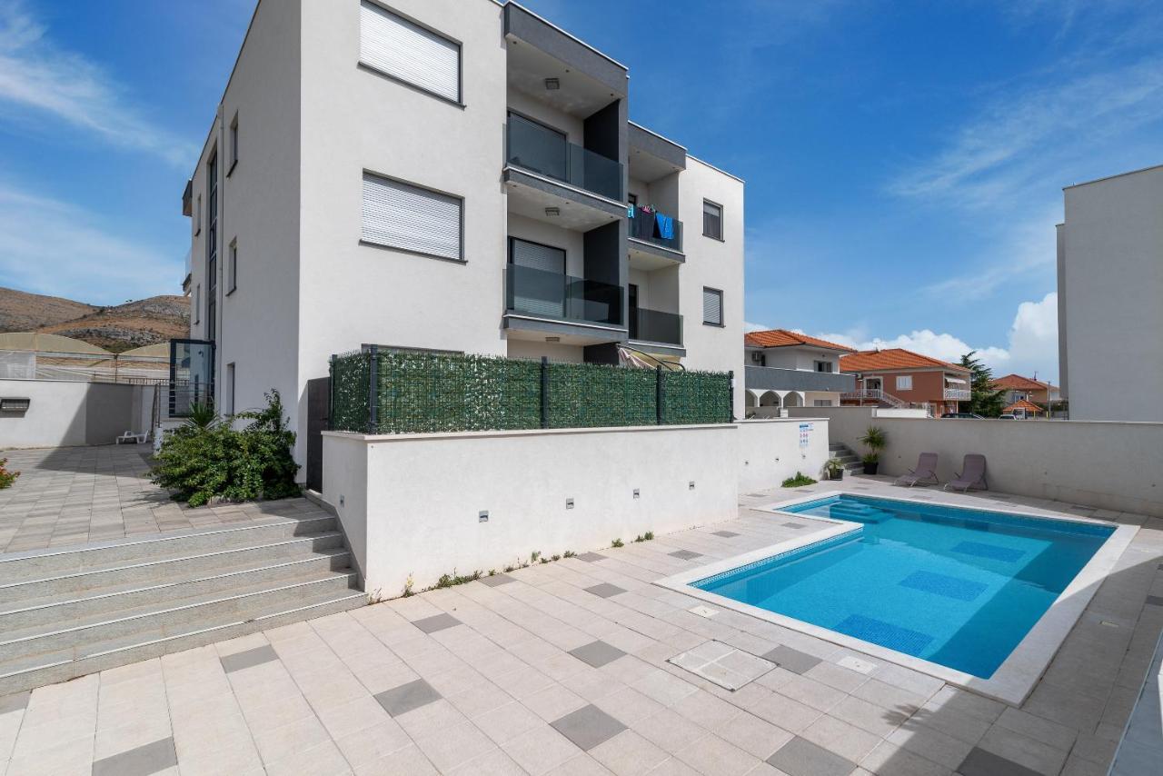 Apartman Lorena Trogir Bagian luar foto