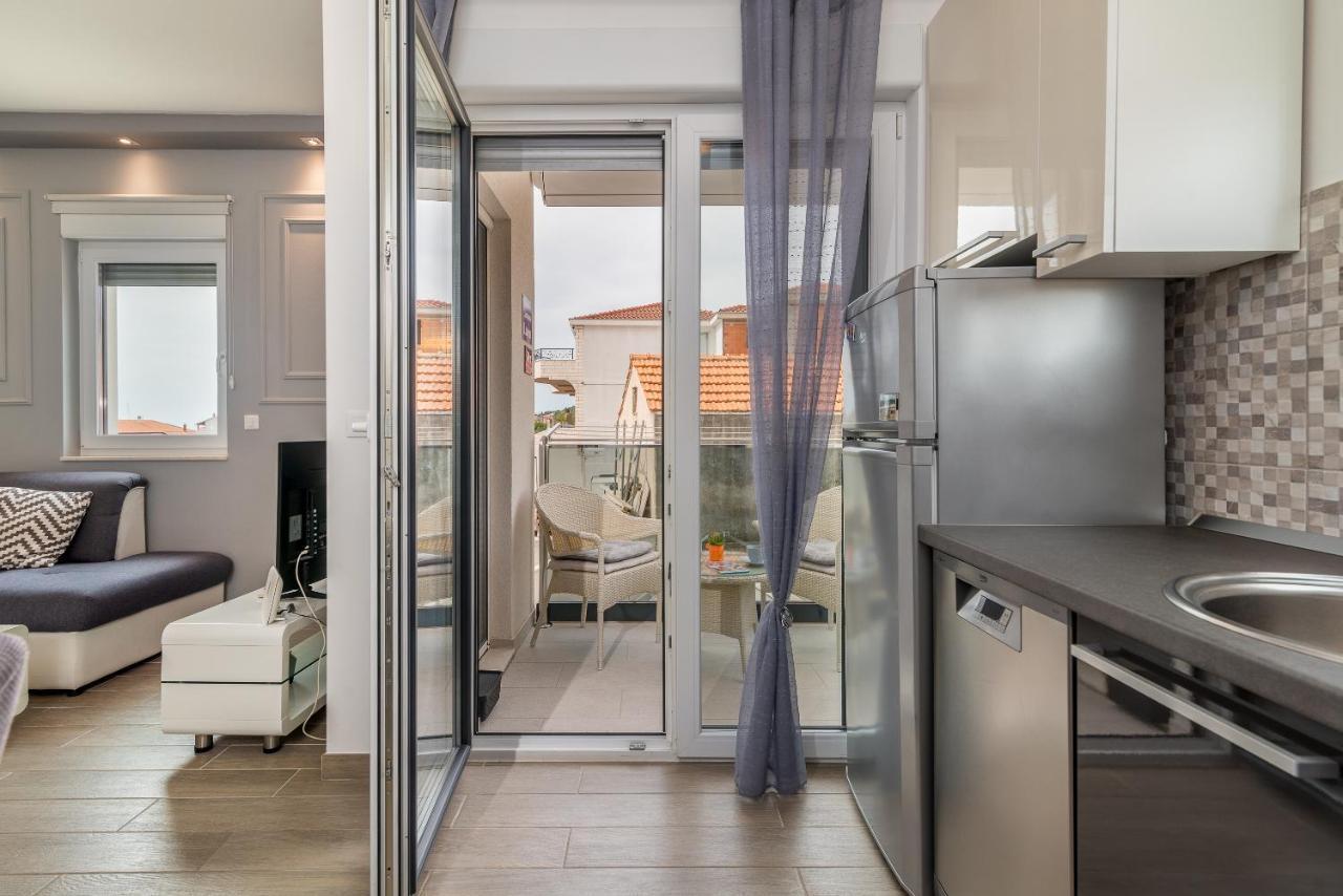 Apartman Lorena Trogir Bagian luar foto