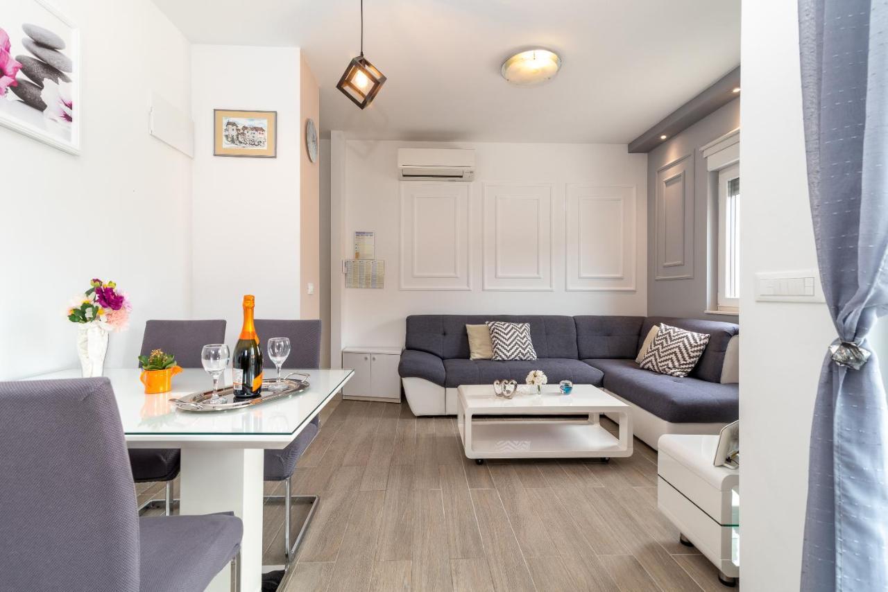 Apartman Lorena Trogir Bagian luar foto