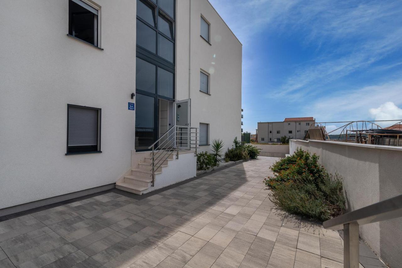 Apartman Lorena Trogir Bagian luar foto