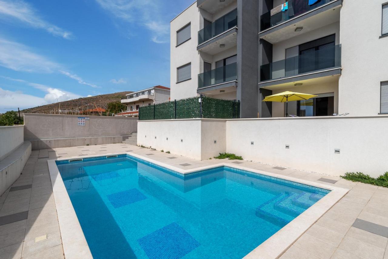 Apartman Lorena Trogir Bagian luar foto