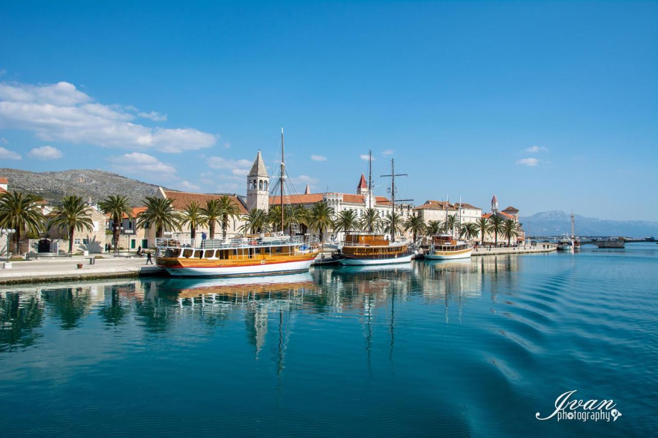 Apartman Lorena Trogir Bagian luar foto
